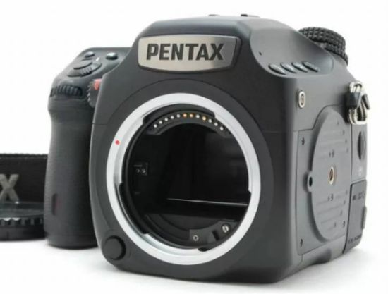 Picture of Ricoh 16602 PENTAX Utagical Digital SLR Camera 645Z Body Approximately 51.4 mil