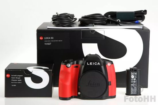 Picture of Leica " S3 " body /in box leica number:10827 with red leica caldding camera